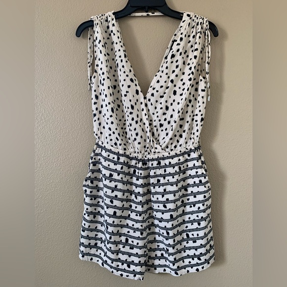 ARMANI EXCHANGE Women’s/Junior’s Romper SIZE 2/S - Picture 9 of 10